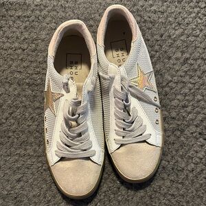 ShuShop Women's White Sneakers with Gold Star